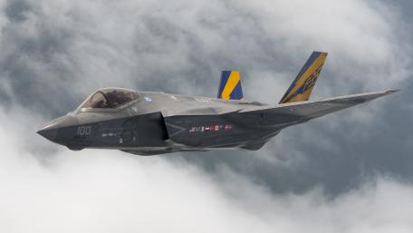 Cutting Edge Military Technology in Flight wallpaper