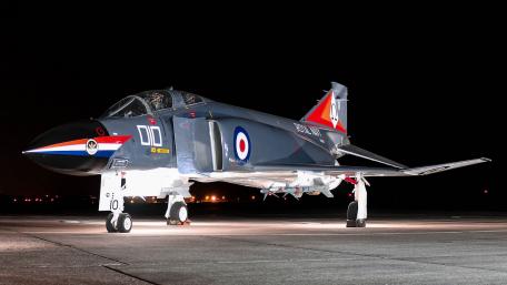 Fighter Jet at Night wallpaper