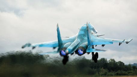 Fighter Jet Ascending into the Skies wallpaper