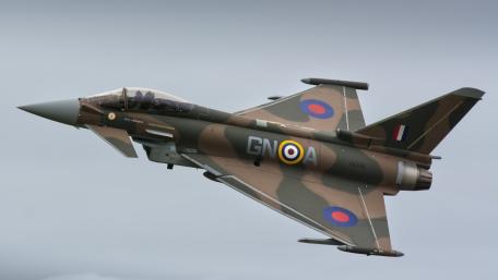 Fierce Military Precision in Flight wallpaper