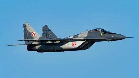 Majestic Military Jet in Flight wallpaper