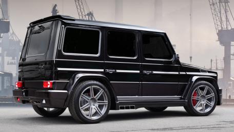 Sleek Black Luxury SUV Wallpaper wallpaper