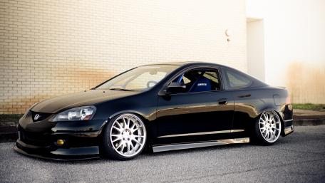 Sleek Black Car Wallpaper in 5K Resolution wallpaper