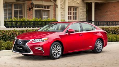 Sleek Red Luxury Sedan Wallpaper wallpaper