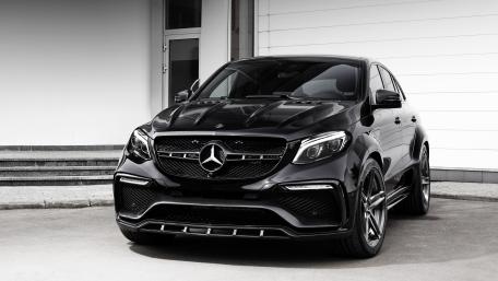 Sleek Black Luxury SUV Wallpaper wallpaper