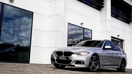 Sleek BMW 3 Series Sport Edition Wallpaper wallpaper
