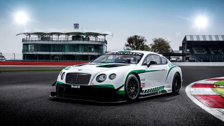 Sleek Racing Elegance in Action wallpaper