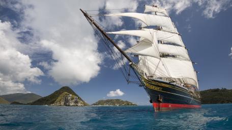 Sailing Through Paradise wallpaper