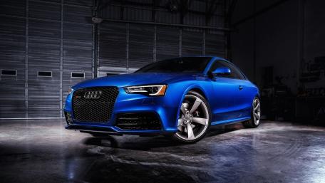 Stunning Audi RS5 in Dynamic Blue Shades wallpaper