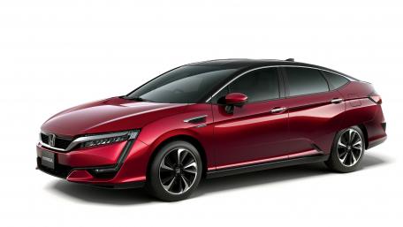 Sleek Red Honda Car Wallpaper for Enthusiasts wallpaper