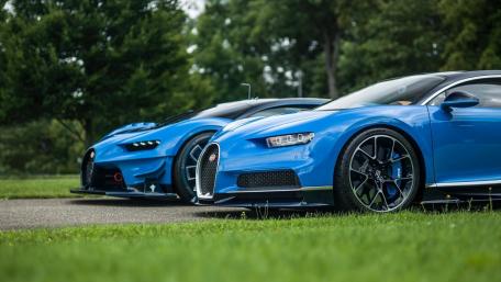 Blue Bugatti Beauty Showcase wallpaper