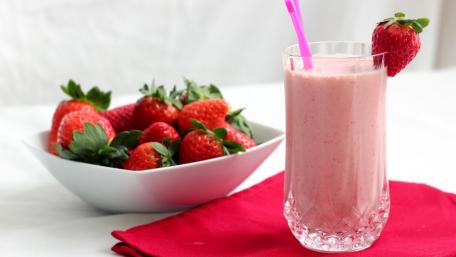 Refreshing Strawberry Smoothie with Fresh Berries wallpaper