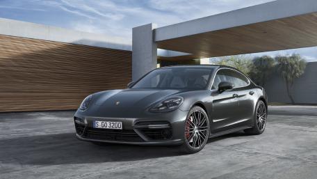 Sleek and Powerful Luxury Car Wallpaper wallpaper
