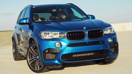 Sleek Blue BMW X5 in Stunning 4K Resolution wallpaper
