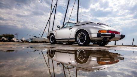 Porsche 911 Carrera Reflection wallpaper
