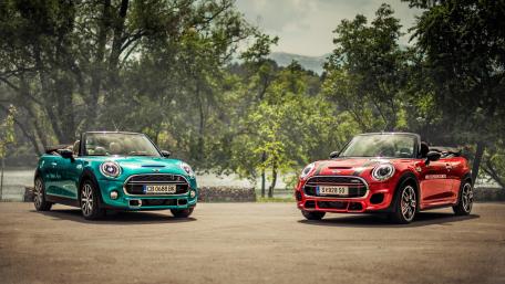 Stylish Mini Coopers Under the Sun wallpaper