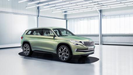Sleek and Modern SUV Design Wallpaper wallpaper