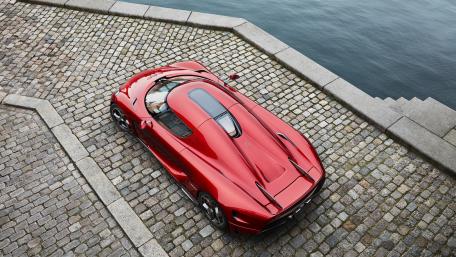 Dynamic Koenigsegg Regera Wallpaper for Car Enthusiasts wallpaper