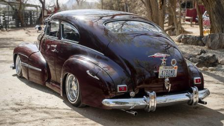Classic Elegance of a Vintage Car wallpaper
