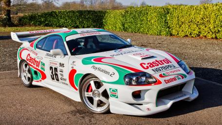 Iconic Sports Car Wallpaper for Enthusiasts wallpaper