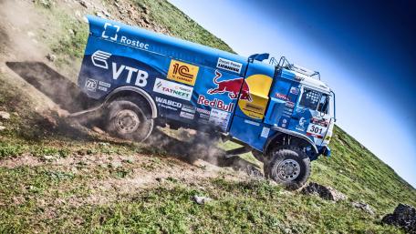 Dynamic Off-Road Trucking Adventure Scene wallpaper
