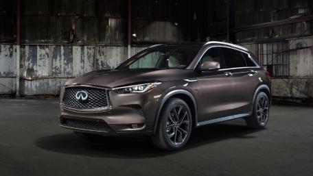 Sleek and Stylish Infinity SUV Wallpaper wallpaper