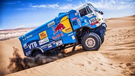 Daring Adventure in Desert Rally Racing wallpaper