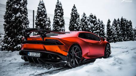 Sleek Lamborghini in a Winter Wonderland wallpaper