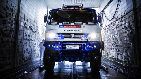 Powerful Kamaz Truck Ready for Rally Adventure wallpaper