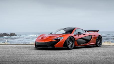 Sleek McLaren P1 by the Ocean wallpaper