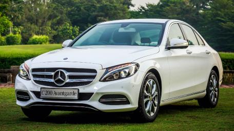 Sleek Luxury of the Mercedes C200 Avantgarde wallpaper