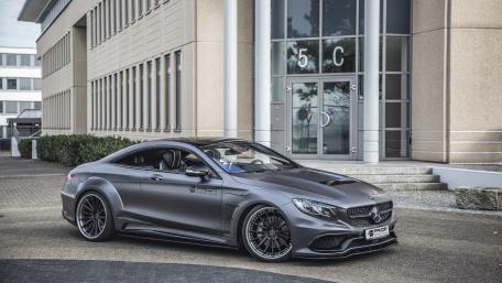 Sleek Luxury: The Ultimate Mercedes Coupé Experience wallpaper