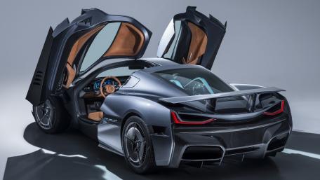 Sleek Elegance of a Modern Supercar wallpaper