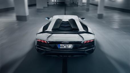 Sleek and Powerful Luxury Car Wallpaper wallpaper