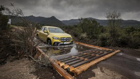 Adventure Awaits in Off-Road Settings wallpaper