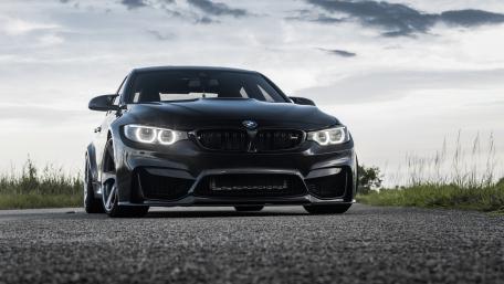 Sleek Power of the BMW M4 wallpaper