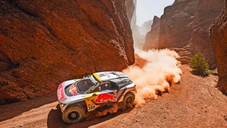 Adrenaline-Fueled Off-Road Adventure wallpaper