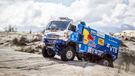 Extreme Off-Road Racing Challenge in Action wallpaper