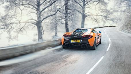 Winter Drive with a McLaren 650S wallpaper