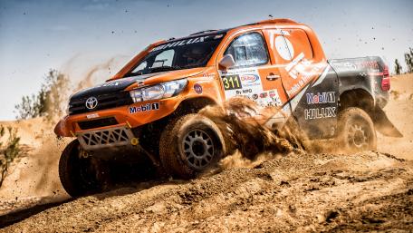 Thrilling Off-Road Rally Adventure wallpaper