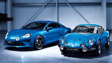 Classic Meets Modern in Sleek Blue Designs wallpaper