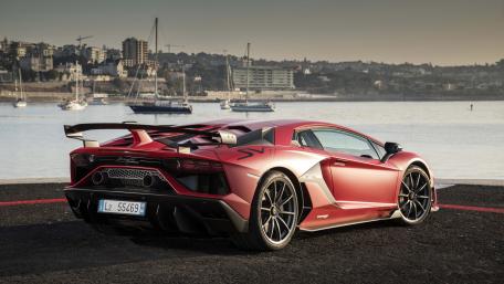 Lamborghini Aventador SVJ wallpaper