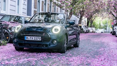 MINI Cooper S CABRIO  Sidewalk wallpaper