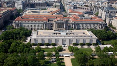 Aerial view of National Museum of American History wallpaper
