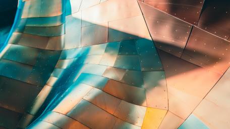 Metallic Waves in 5K Splendor wallpaper