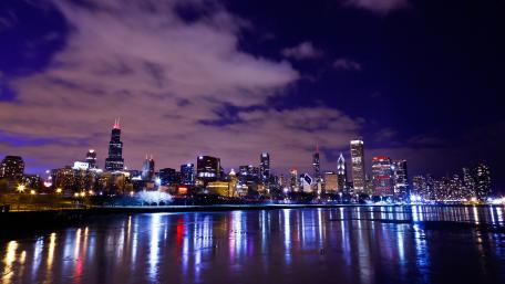 Vibrant Night Skyline in Urban Paradise wallpaper