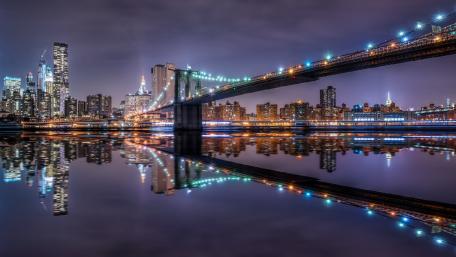 Brooklyn Bridge by night wallpaper