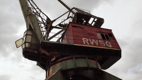 Old crane in the port wallpaper