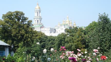 Pecserszka Lavra cave monastery wallpaper