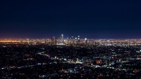 Vibrant City Lights at Nighttime wallpaper